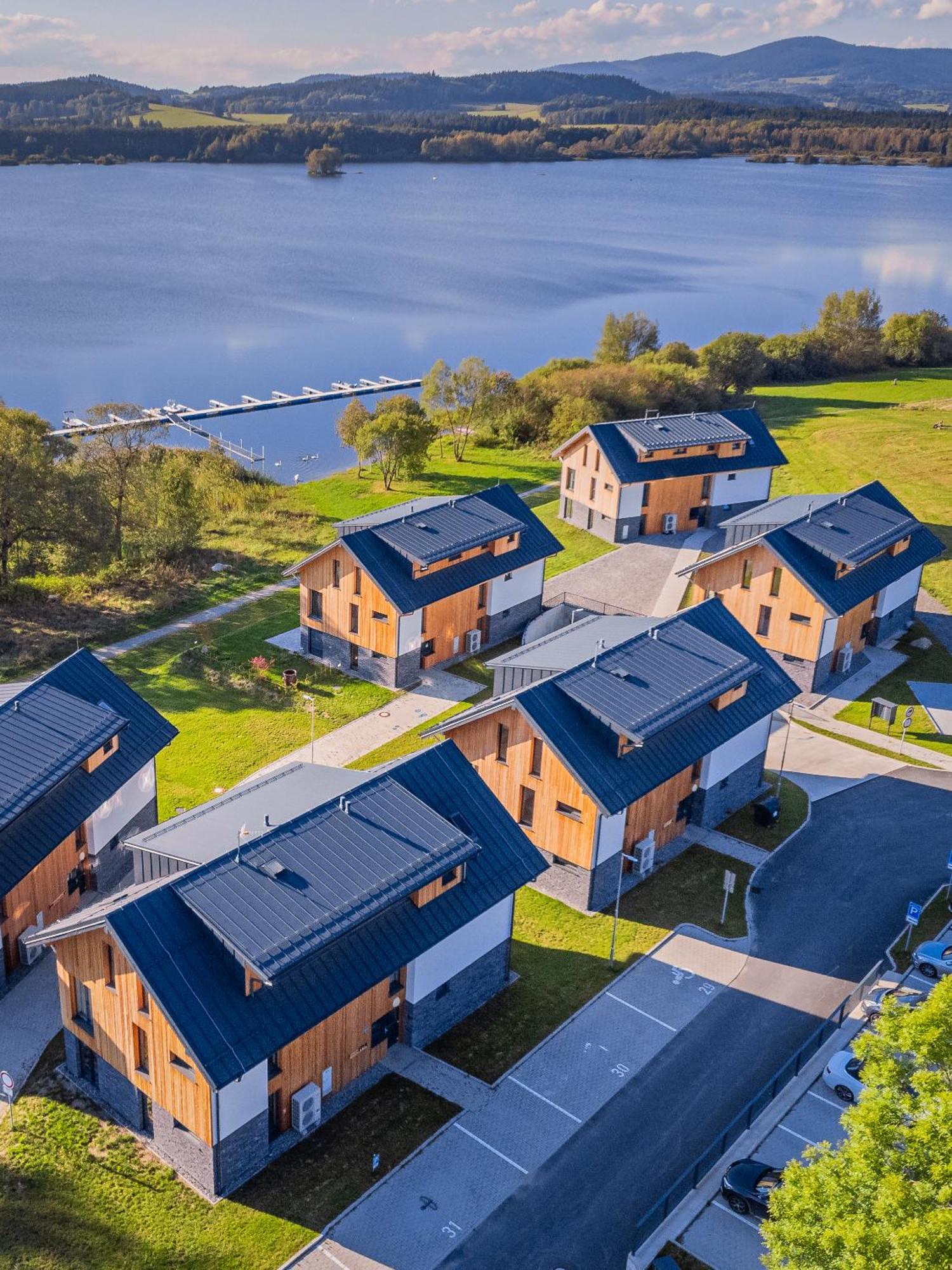 Apartman Cerna V Posumavi Luaran gambar